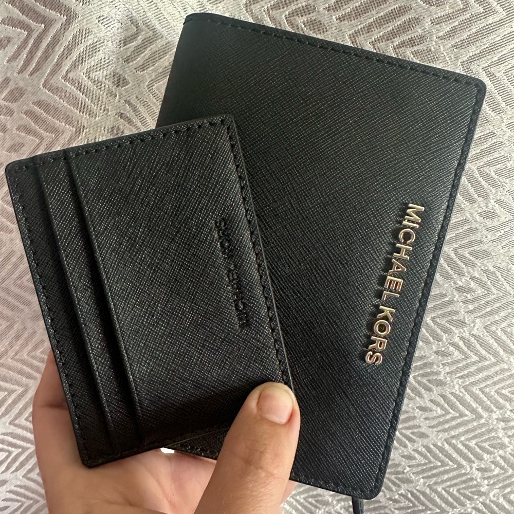 NEW Michael Kors Snap wallet w/ ID/card holder